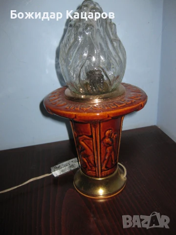 Стара настолна лампа- Москва - 80.Цена- 48 лева. Пращам по Еконт. За София, може и лично да си я взе, снимка 8 - Антикварни и старинни предмети - 50625553