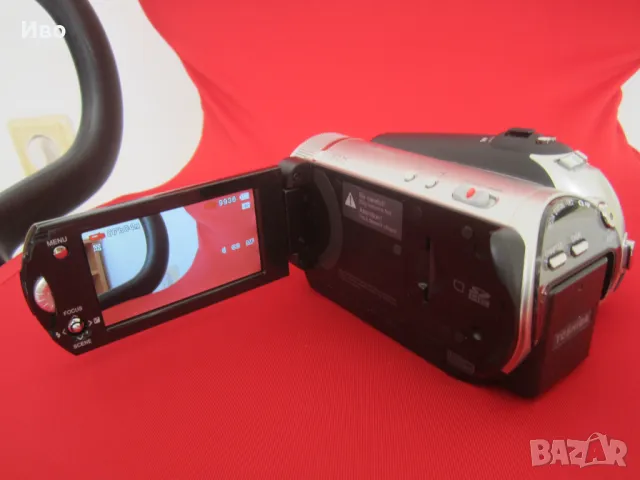 Видеокамера Toshiba Gigashot A40FE - HD camera, 40GB HDD, 3' display- GSC-A40FE, снимка 4 - Камери - 47237933