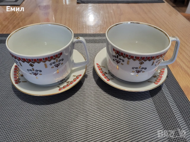 Лот чаши и чинийки ИЗИДА шевица , снимка 4 - Колекции - 53583473