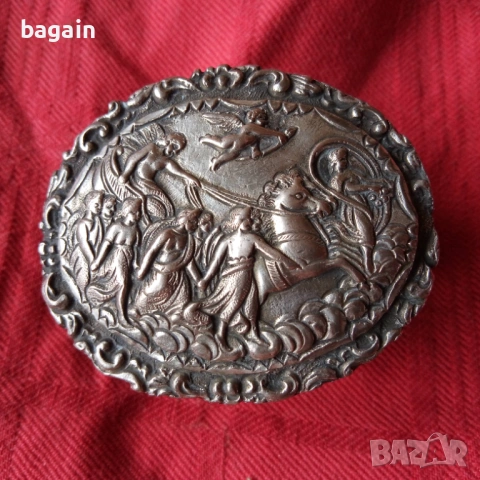 Кутия за енфие, сачан.