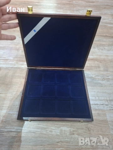 Дървена кутия за монети 