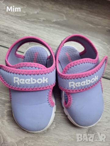 Reebok детски бебешки обувки 21 номер в лилаво и розово за момиче сандал, снимка 1