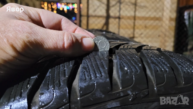 4 br. Зимни гуми Goodyear Ultra Grip-255 х 40 х 19 – 100 V, снимка 7 - Гуми и джанти - 52829496