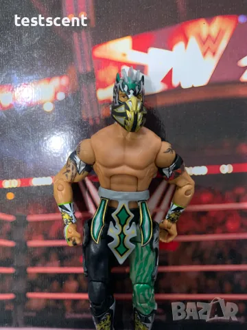 Екшън фигура WWE Kalisto Калисто Mattel Elite figure играчка lucha, снимка 3 - Фигурки - 48829920