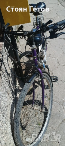 продавам колело със руски двигател двутактов,чисто нов развива 50км със 1,5л бензин 100 км., снимка 2 - Велосипеди - 54172367