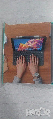 Калъф с клавиатура Logitech Slim Folio за iPad Air (3-то поколение) - Нов, снимка 3 - Таблети - 53788527