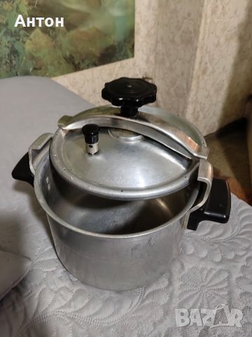 Руска тенджера под налягане.6 литрова., снимка 1 - Съдове за готвене - 45685711