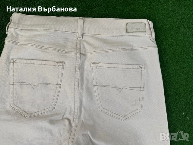 Бели дънки Diesel, снимка 4 - Дънки - 51787454