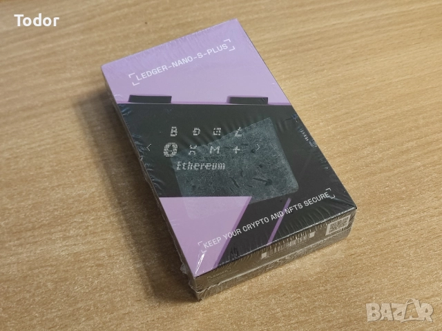 Крипто портфейл Ledger Nano S Plus - Нов и запечатан, снимка 2 - Друга електроника - 52212613