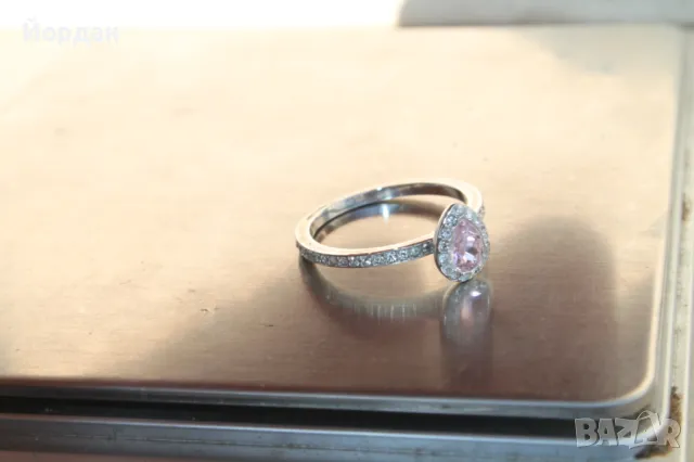 Пръстен ''Swarovski'', снимка 7 - Пръстени - 49169471