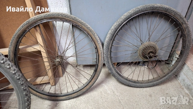 Алуминиеви предна и задна капла 24 цола с гумите скоростите. Всичко