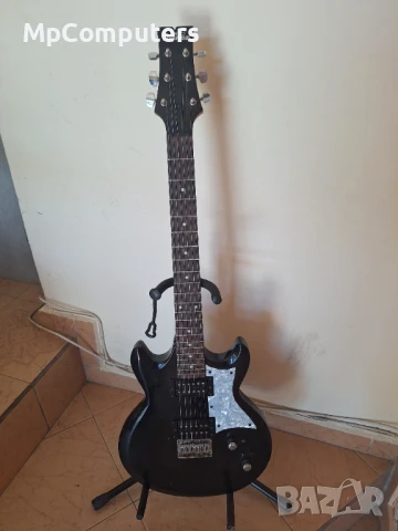 Продавам електрическа китара Ibanez GAX30 BK
