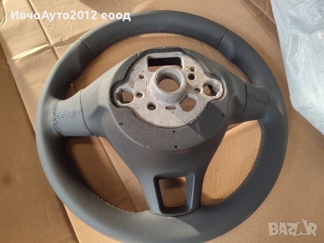 Волан кожен оригинален vw amarok Фолксваген Амарок, снимка 3 - Части - 51925476