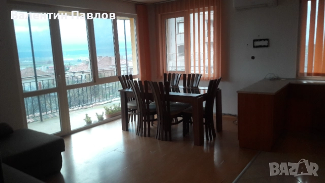 Четиристаен апартамент с гараж под наем в град Аксаково.