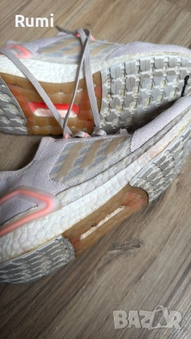 Оригинални маратонки adidas (WMNS) adidas UltraBoost! 36 н, снимка 7 - Маратонки - 53660123