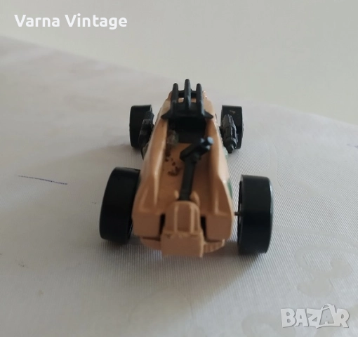 Колекционерска количка Hot Wheels 1982 Blackwall Megaforce Megadestroyer Desert Tan Malaysia Enforce, снимка 5 - Колекции - 51847436