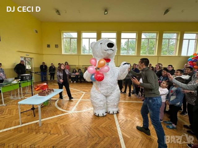 Бяло мече И Зайчето Рики за вашето събитие - Област Плевен / Ловеч / Троян подарък изненада, снимка 6 - Други услуги - 45249139