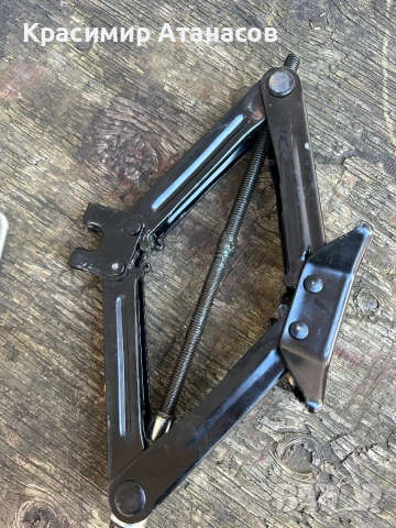 Крик за Тойота версо. 2009-2018г, снимка 2 - Аксесоари и консумативи - 53790642