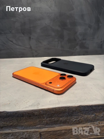 КАТО ЧИСТО НОВ Iphone 17 Pro Max Orange + Apple калъф, снимка 2 - Apple iPhone - 54101800