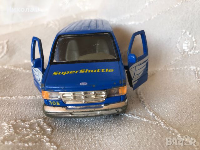 Рядък метален модел Ford E Series E-350 Cargo Van Super Shuttle, 1:43, 2011г. Tins'Toys, pullback , снимка 9 - Колекции - 45698079