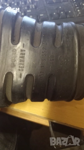 Маркуч за възух от Фолксваген пасат В3 2.0 136к.с. 9А 051 133 357 A, снимка 3 - Части - 53143062