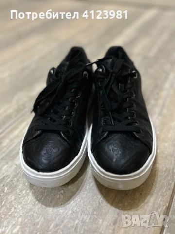 Обувки на Guess 40 номер, снимка 9 - Маратонки - 53226080