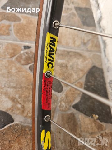 Шосейни капли Shimano 600 Tricolor, шини Mavic SUP, снимка 10 - Части за велосипеди - 46817986