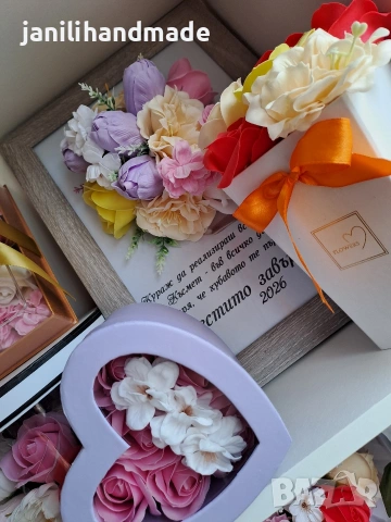 Рамки с рози, цветя пластичен сапун, кутии, снимка 11 - Подаръци за мъже - 53745555