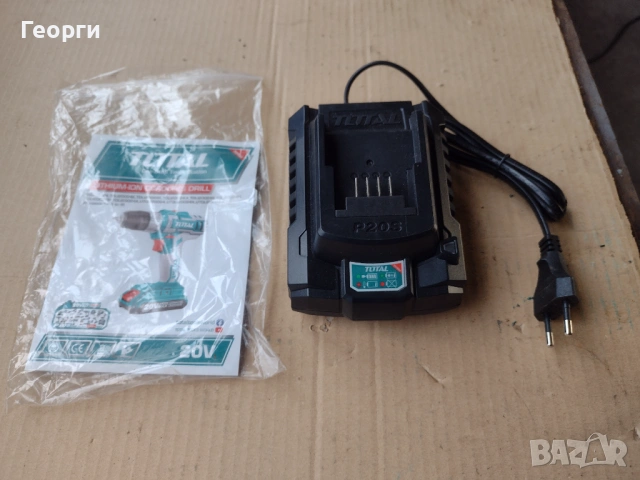 Зарядно винтоверт, снимка 2 - Винтоверти - 53980117