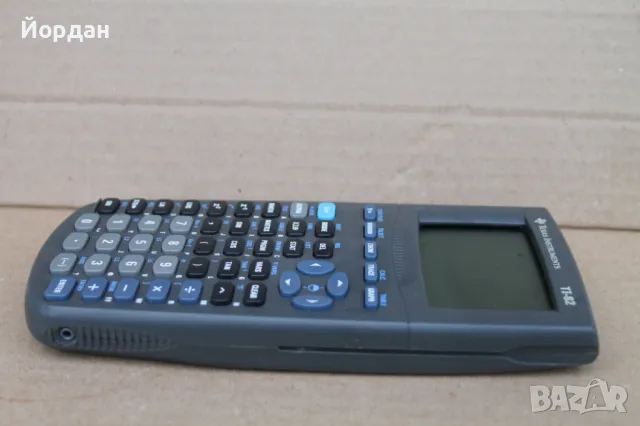 Калкулатор ''Texas Instruments TI 82'' , снимка 6 - Други ценни предмети - 47990170