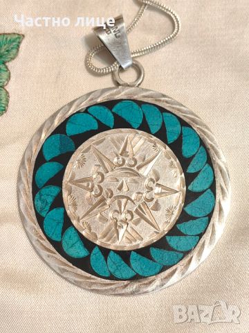 Уникален Старинен Двустранен Сребърен Медальон с Кралски Седеф и Нефрит
