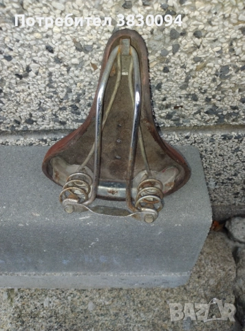 Стара кожена седалка, снимка 2 - Други ценни предмети - 52577509