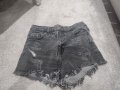 Къси дънкови панталонки, снимка 1 - Къси панталони и бермуди - 39384267