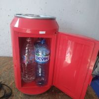 Мини хладилник във форма на кенче COCA COLA за охлаждане на храна и напитки,вода,безалкохолно Страхо, снимка 10 - Хладилни чанти - 45074932