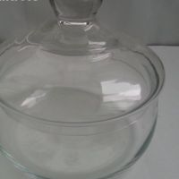кристална купа бонбониера с капак, снимка 1 - Антикварни и старинни предмети - 17478687