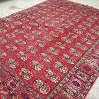 Ръчно тъкан огромен Туркменски килим модел Бухара килимът няма забележки просто трябва да се освежи, снимка 3 - Килими - 45452941