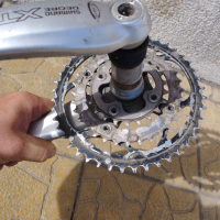 Курбел за велосипед колело Shimano deore xt , снимка 3 - Части за велосипеди - 45018965