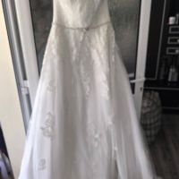 Рокля под наем по избор 300 лв🤩🤩🤩Различни размери богат избор на рокля 💯, снимка 6 - Сватбени рокли - 45469661