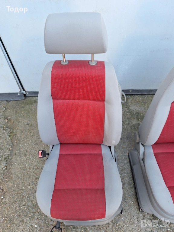 Седалки , снимка 1