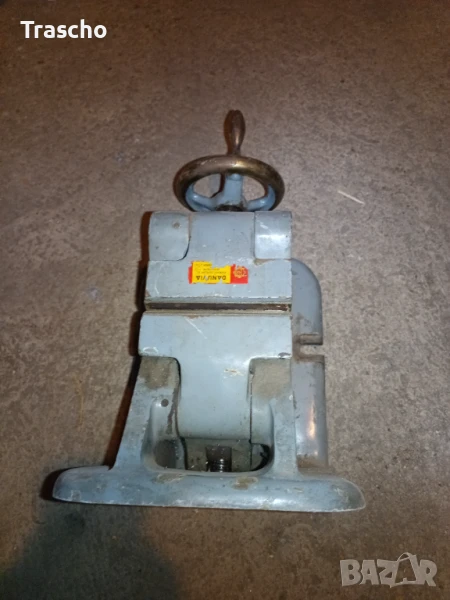 Менгеме, снимка 1