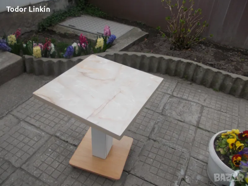 Масичка за кафе или помощна с термо плот  и колелца, снимка 1