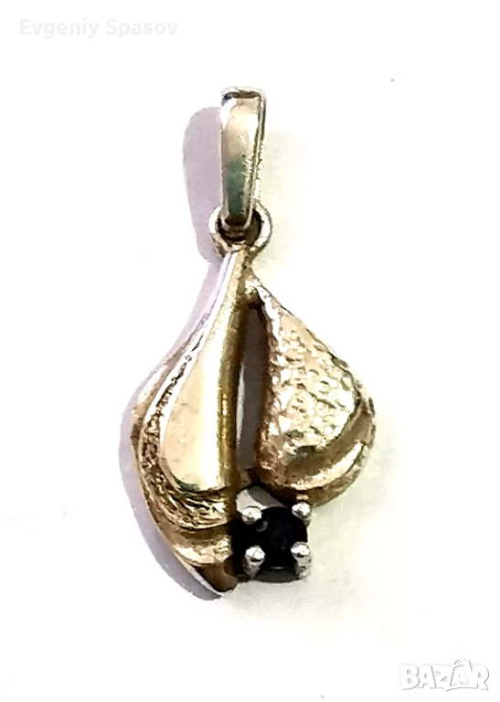 Винтидж сребърен медальон в стил „модернизъм“ от средата на века с фасетиран син камък., снимка 1