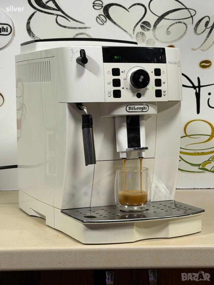 Кафемашина кафе автомат delonghi magnifica S с гаранция, снимка 1