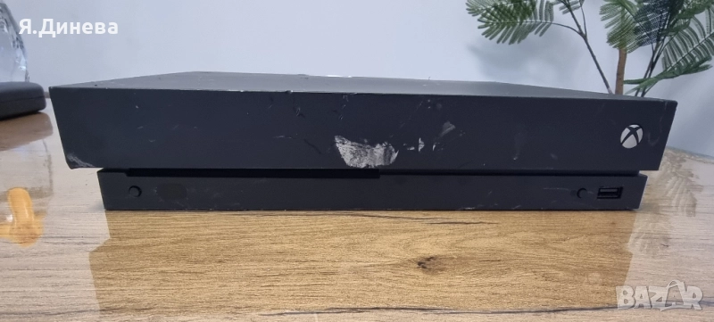 Xbox One X конзоли , снимка 1