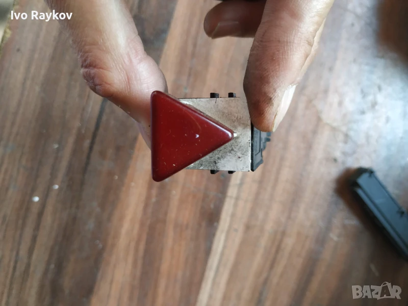 Бутон аварийни светлини за Volkswagen Passat  B6 , 3C8953509, снимка 1