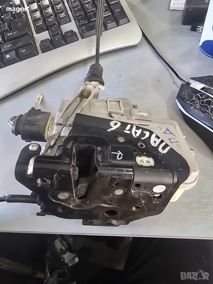 3C2837016A Брава Предна Дясна VW Volkswagen Passat B6 3C2 837 016A , снимка 1