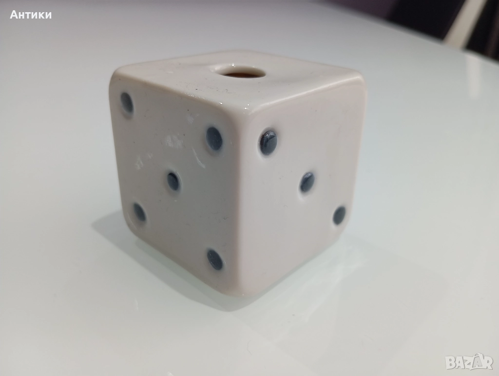 Порцеланов стар ЗАР маркиран, снимка 1