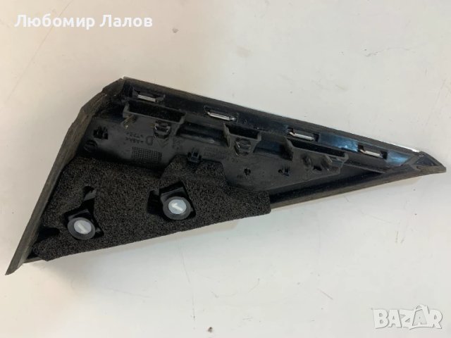 Предно ляво декоративно стъкло мъртва зона Peugeot 5008 (09-17) Пластмаса над ляв калник 96859482, снимка 3 - Части - 50532170