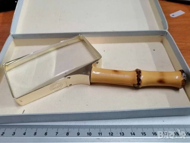 Ретро, лупа за четене 