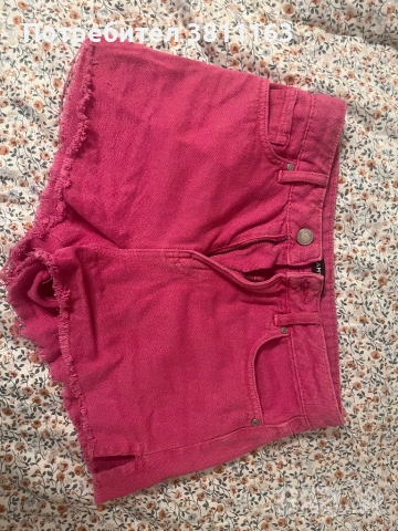 Розови дънкови панталонки с малки цепки отстрани, на Amy&Ivy, чисто нови, стоят прилепнали, S/M